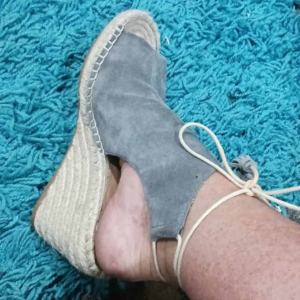 Bettye Blue Suede Ankle Tie Womans Espadrilles sz 8